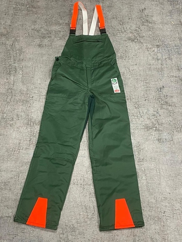 Schnittschutz Latzhose